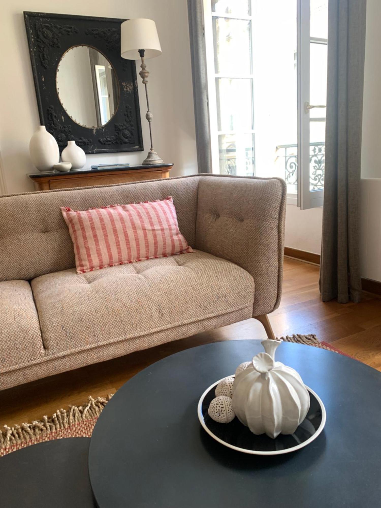 Escale Citadine Au Centre D'Avignon, Climatisation, Appartement De Charme, Spacieux Et Lumineux Exterior foto